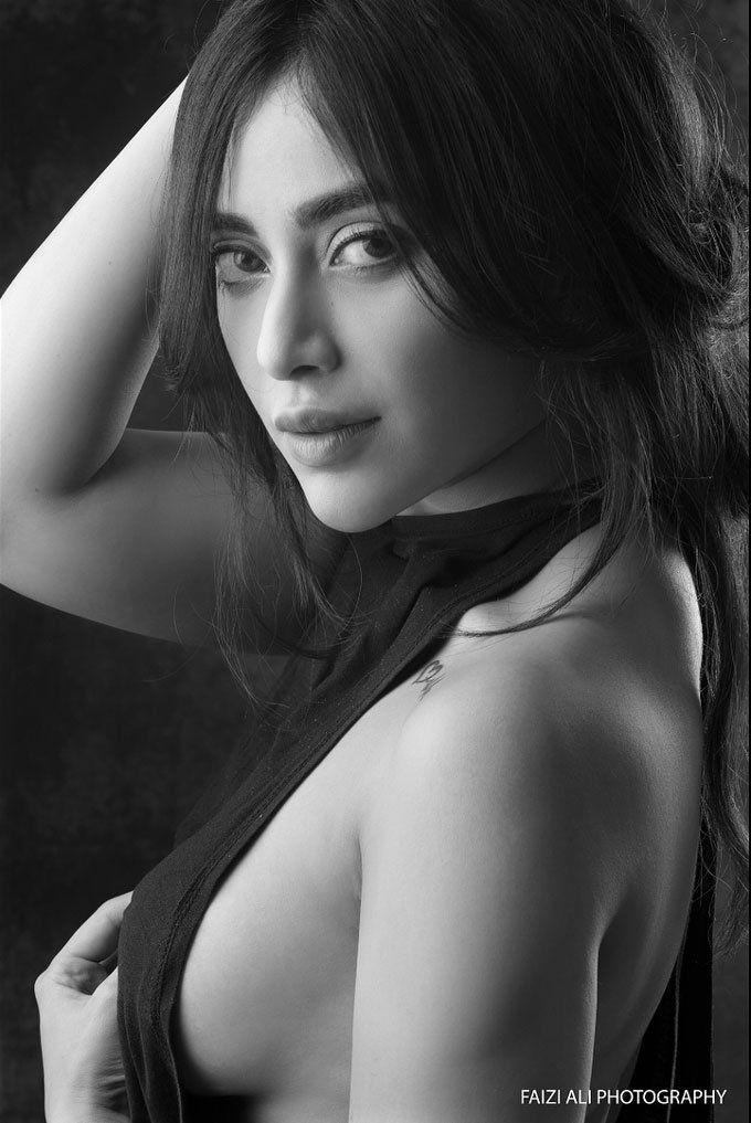 Angela Krislinzki Latest Hot 2018 Photoshoot Stills