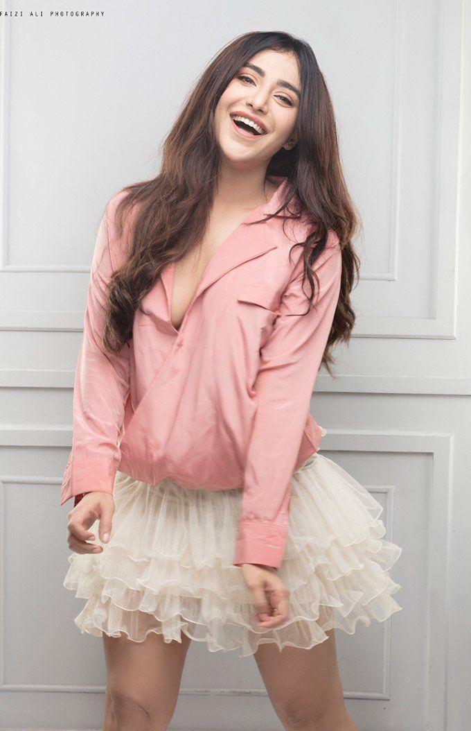 Angela Krislinzki Latest Hot 2018 Photoshoot Stills