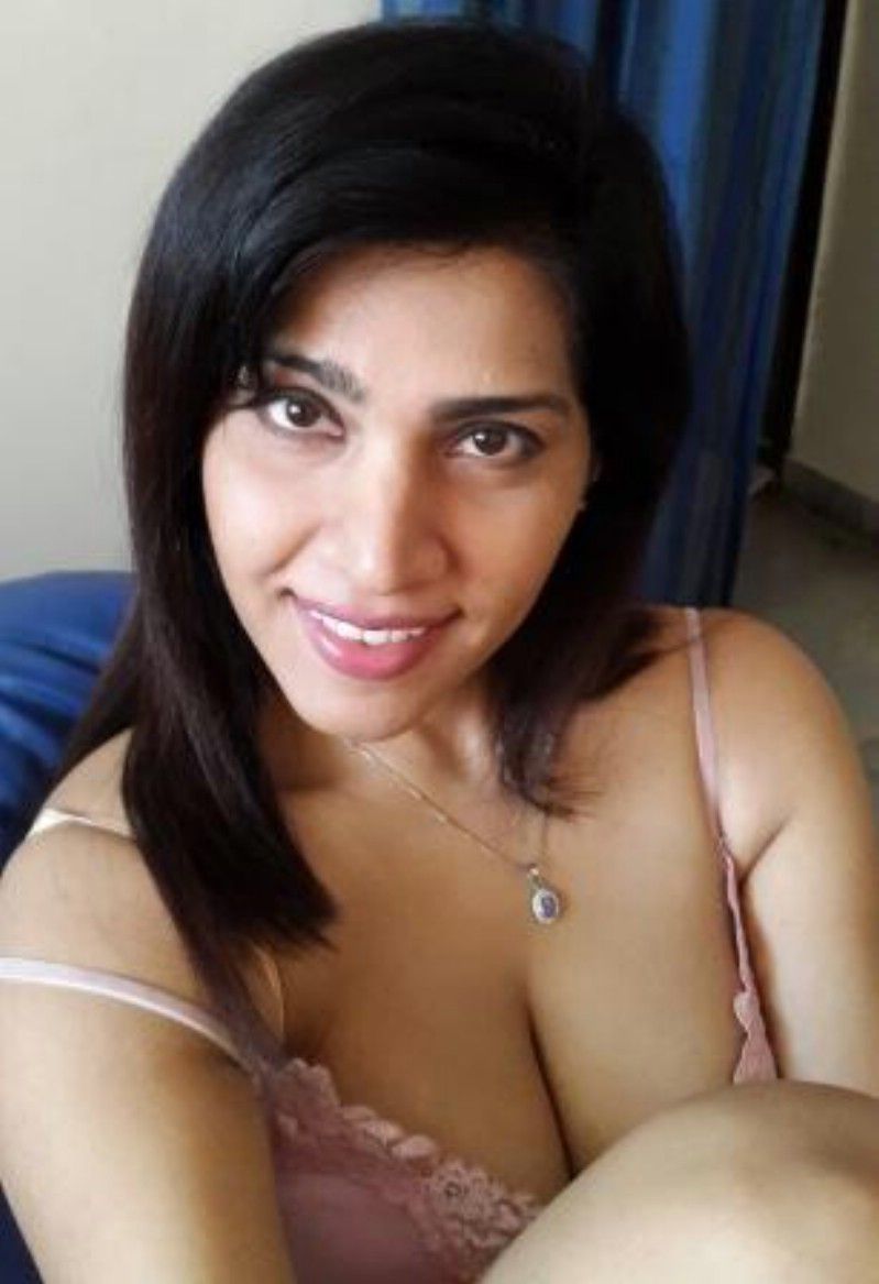 Anjanaa Bhattacharya Latest Hot Sexy Pics