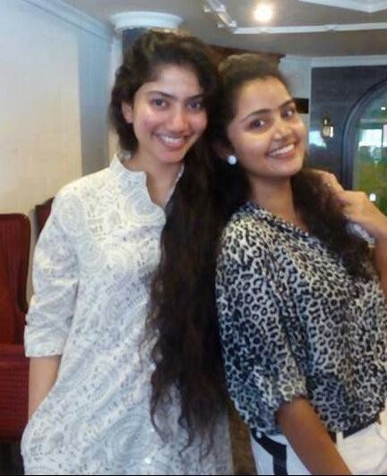 Anupama Parameshwarans Hot Photos