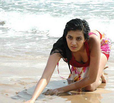 Anuradha Mehta HOt & Spicy Wet Stills