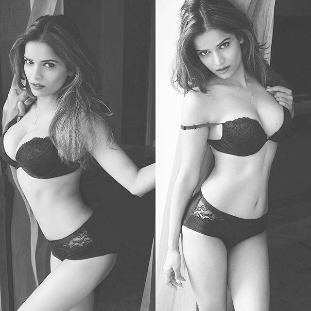 Archana Gautam Super Hot & Spicy Bikini Pics From Instagram