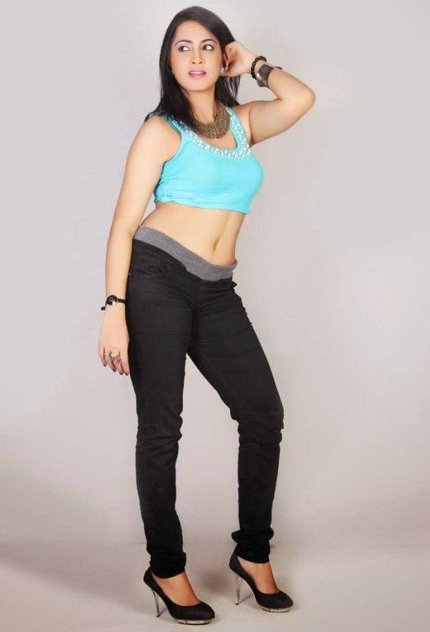 Arshi Khan Hot Navel Photos