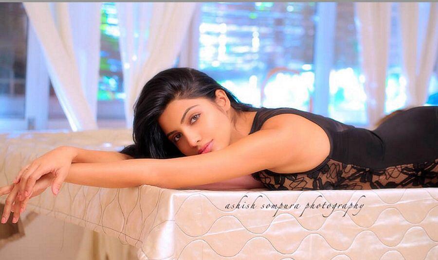 Avani Modi Hot & Sexy HD Wallpapers