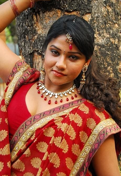 B Grade Actress Hot Navel Photo Pics