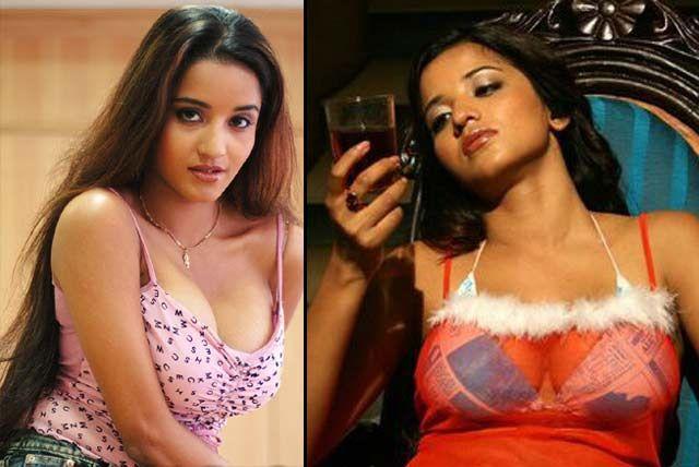 Bhojpuri Actress Monalisa Hot Bikini Topless Cleavage Photos