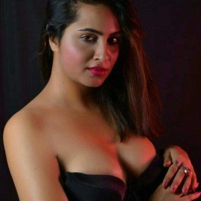 Bigg Boss Fame Aarshi Khan Hot & Sexy Bikini, Huge Cleavage Show Stills