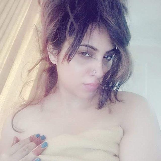 Bigg Boss Fame Aarshi Khan Hot & Sexy Bikini, Huge Cleavage Show Stills