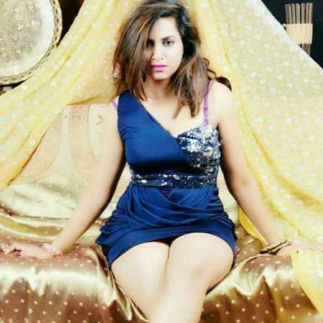 Bigg Boss Fame Aarshi Khan Hot & Sexy Bikini, Huge Cleavage Show Stills