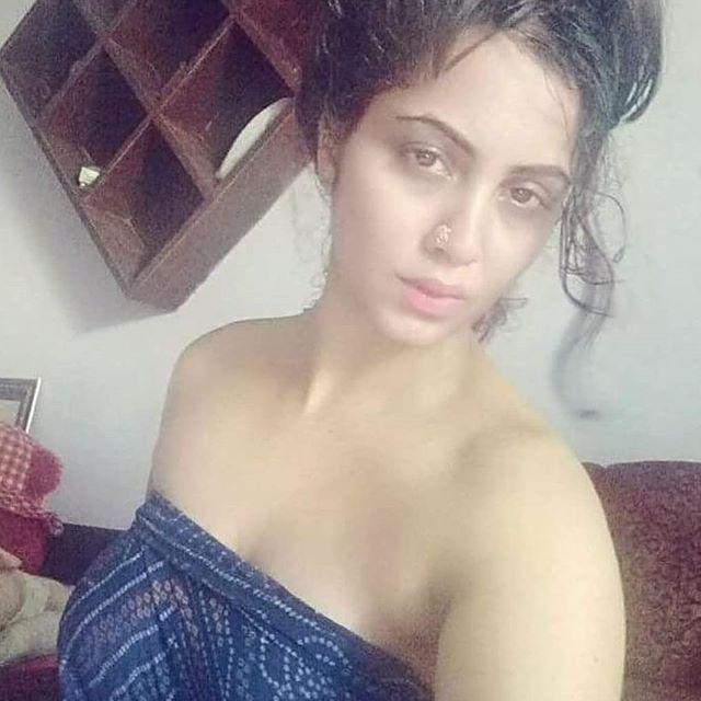 Bigg Boss Fame Aarshi Khan Hot & Sexy Bikini, Huge Cleavage Show Stills