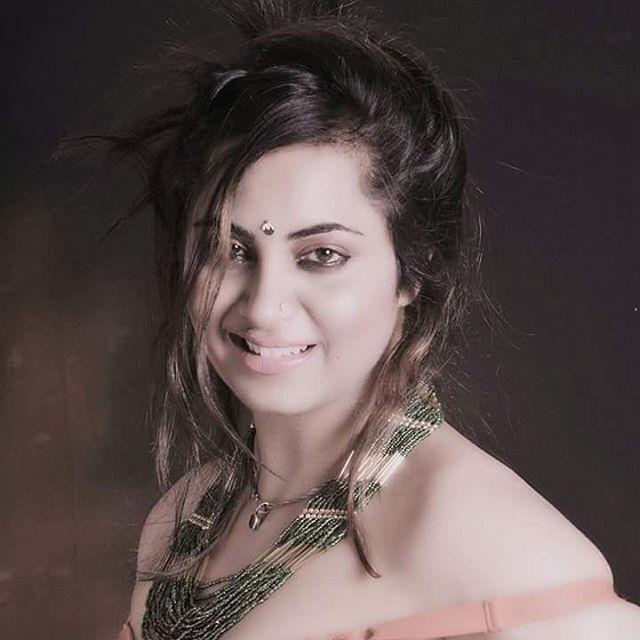 Bigg Boss Fame Aarshi Khan Hot & Sexy Bikini, Huge Cleavage Show Stills