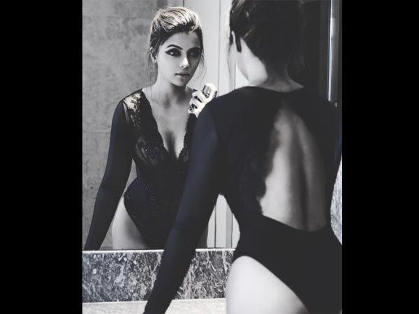 Bikini Alert! Ruhi Singh's Latest Pictures Are Too Hot To Handle
