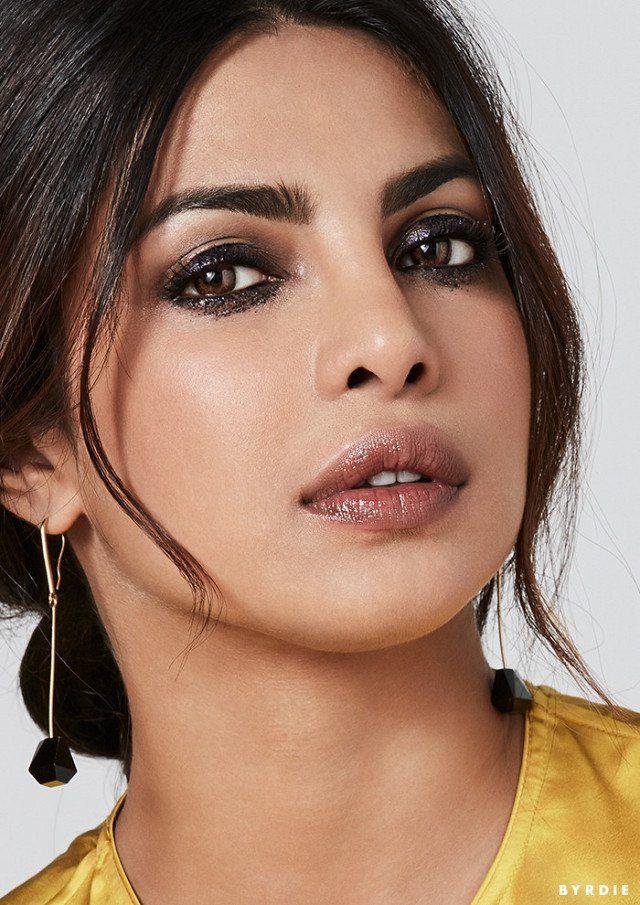 Bikini Avatars Of Priyanka Chopra Latest Stills Are Too Hot To Handle