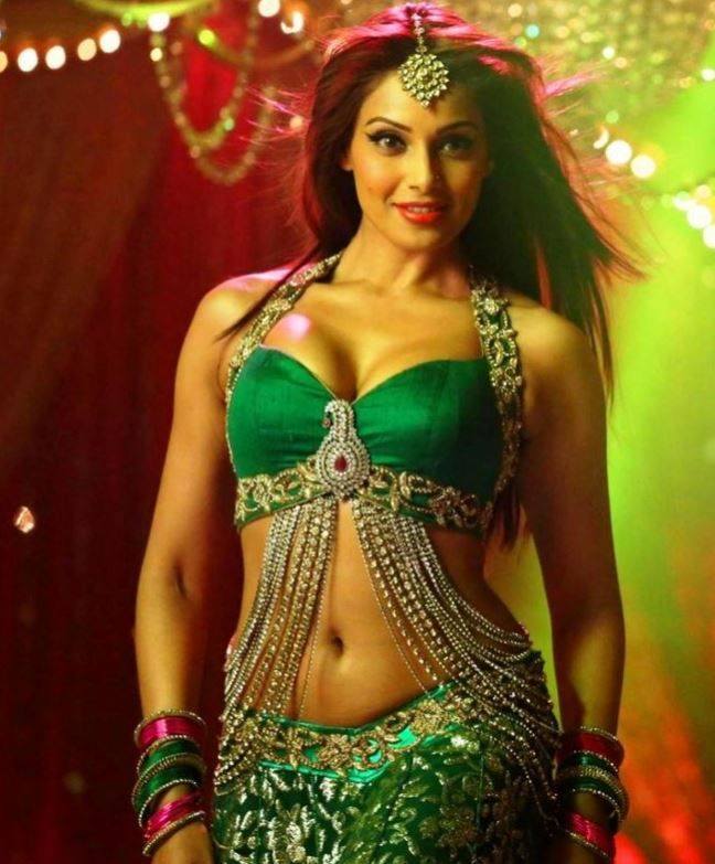 Bipasha Basu Hot Gallery
