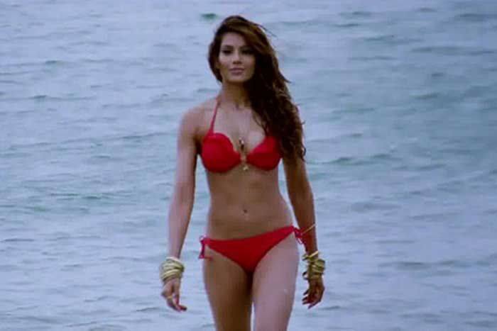 Bollywood Actress Bikini Photo Pics