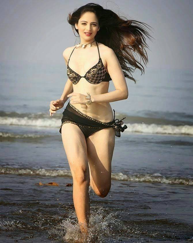 Bollywood Actress Bikini Photo Pics