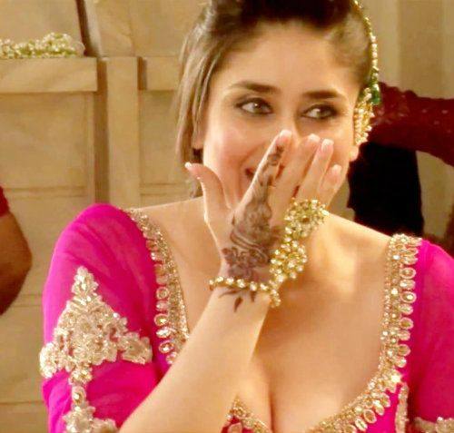 Bollywood Actress Sexy Navel Pictures