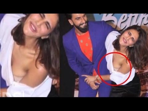 Bollywood Actress Shoking Oops Moment Photos