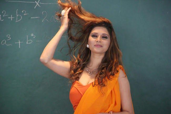 Bollywood Actress Srishti Sharma New Hot & Spicy Cleavage Stills