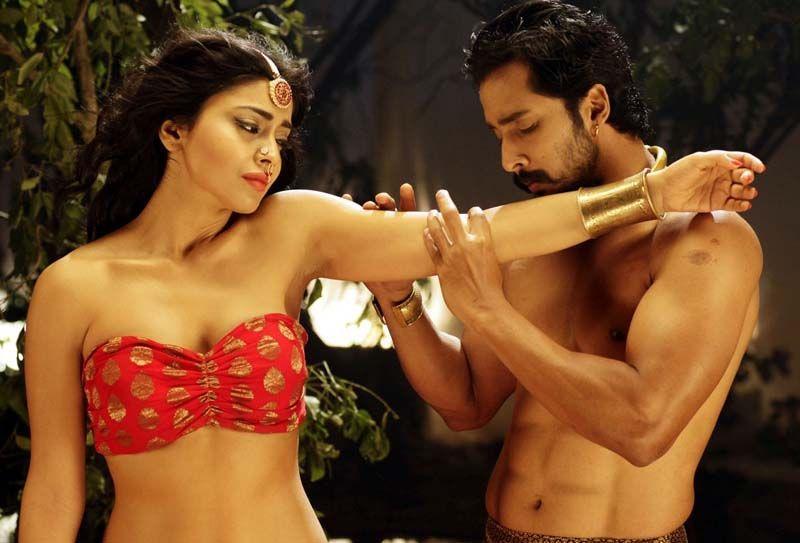 Bollywood Naughty Lovemaking Scenes (HOT) Photos