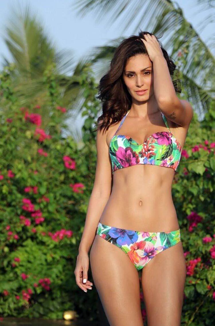 Bruna Abdullah Bikini and Swimwear Photos goes Viral