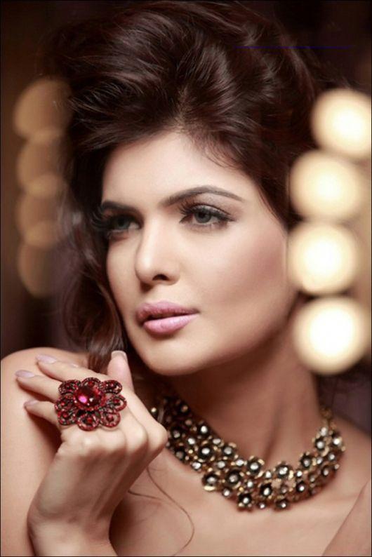 Charan Dhillon Latest HOT & Spicy Photoshoot Stills