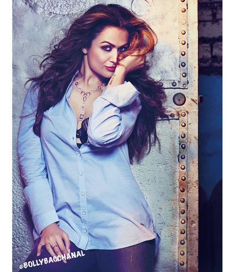 Check out Malaika Arora & Amrita Arora’s hot photoshoot pictures