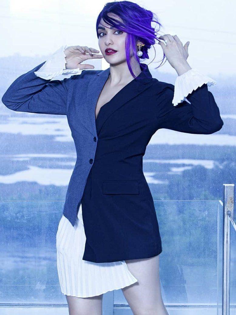 Check out the latest Hot pictures of the pretty Actress Adah Sharma