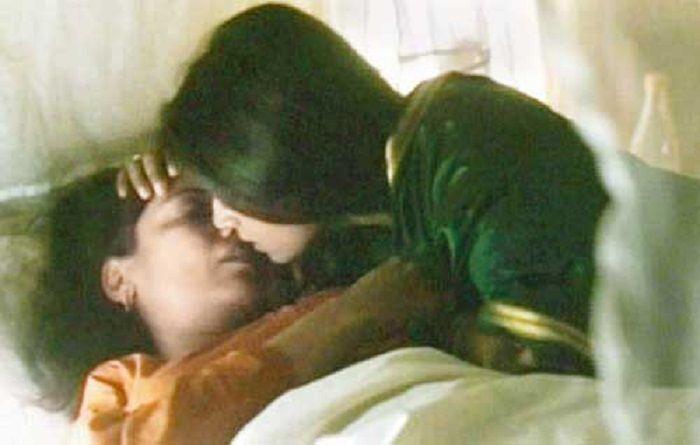 Controversial Real Life Liplocks That Shocked Bollywood PHOTOS
