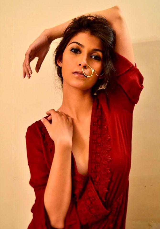 Deepak Tijori's Daughter Samara Tijori Hot Bikini Leaked Photos