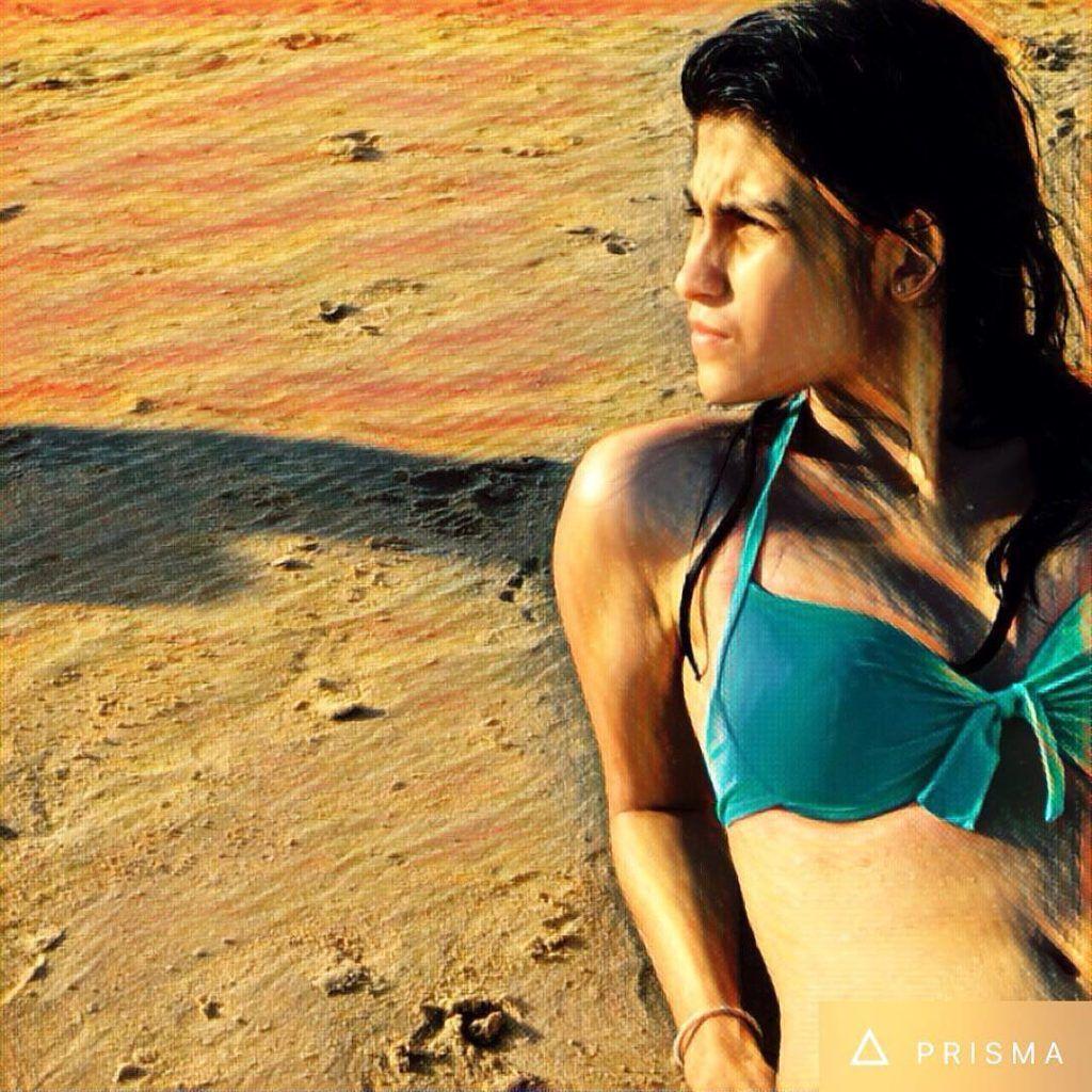 Deepak Tijori's Daughter Samara Tijori Hot Bikini Leaked Photos