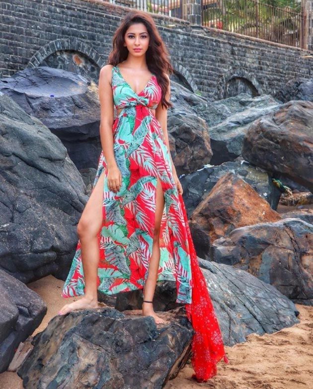 Eshanya Maheshwari Photos