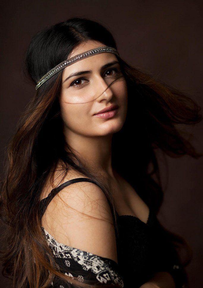 Fatima Sana Shaikh Hot pics