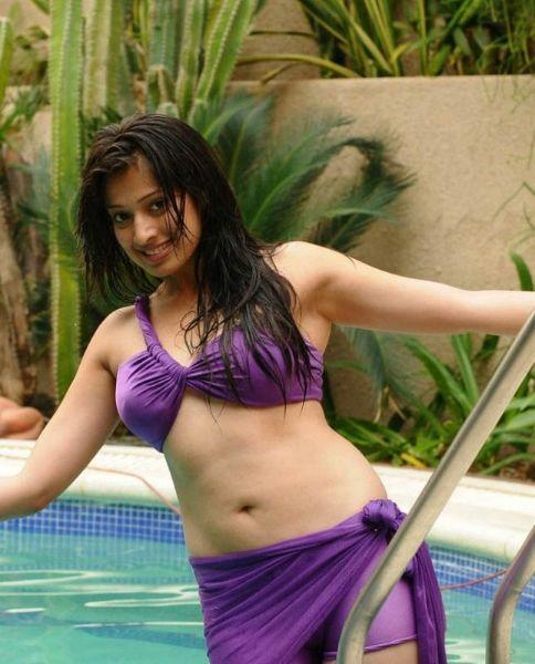 Film Actress Raai Laxmi Hot And Glamorous Pictures