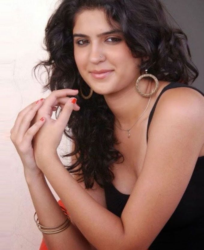 Glamorous Actress Hot Sexy Photos