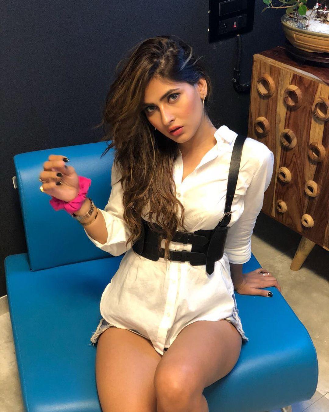 Goes Viral Karishma Sharma New Hot Bikini Photoshoot Stills 2018