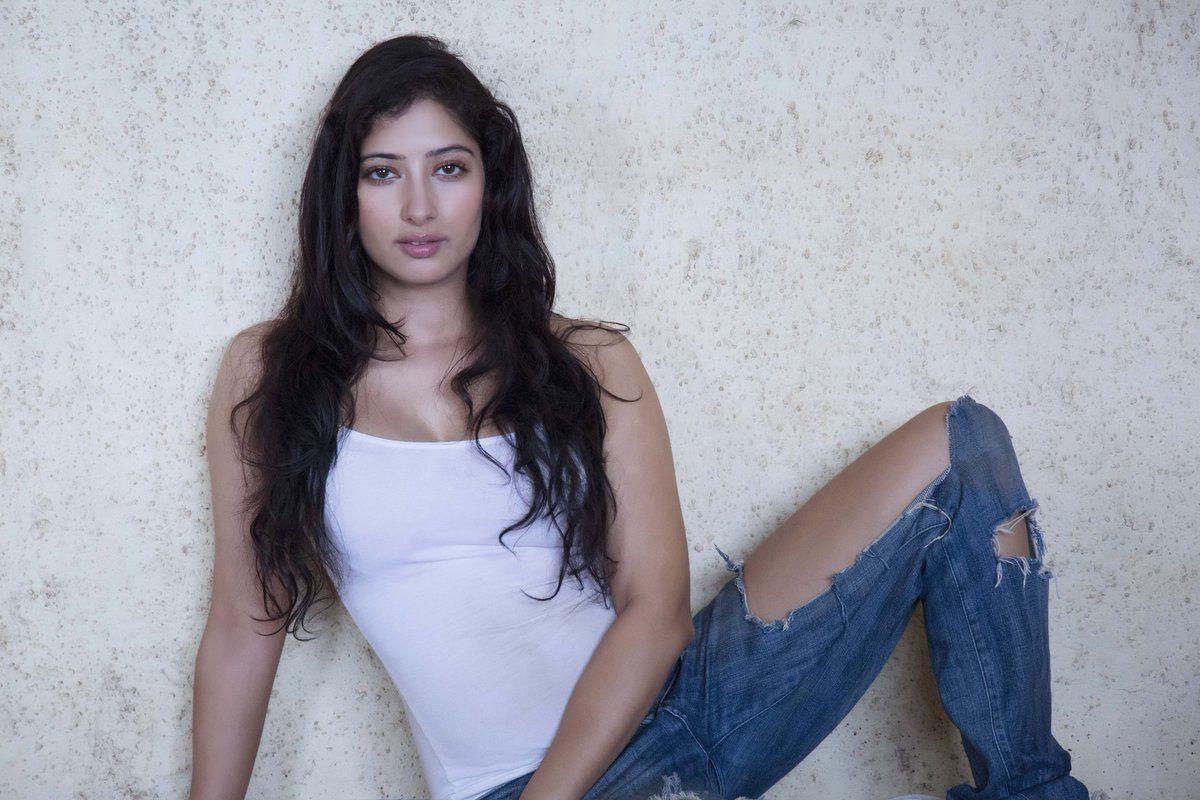 Gorgeous Actress Niharica Raizada Latest Hot Photoshoot Stills