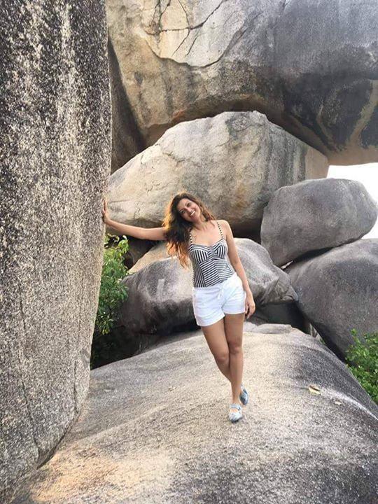 HOT & Spicy Photos of Hamsa Nandini would erase your BAD MOOD