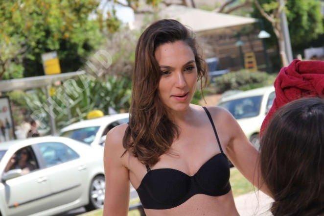 HOT PHOTOS: Gal Gadot walking in a 2-Piece Bikini on the Streets