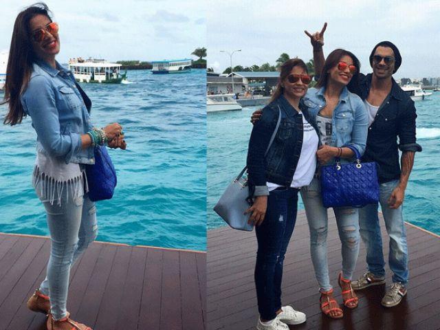 HOT PICS! Bipasha Basu & Karan Singh Grover Are Chilling in the Maldives