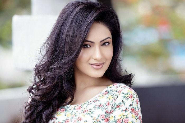 Herione Nikesha Patel Latest HOt & Spicy Photos