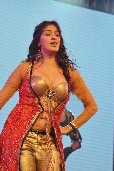 Hot & Sensual Navel Photo's Collection of Raai laxmi