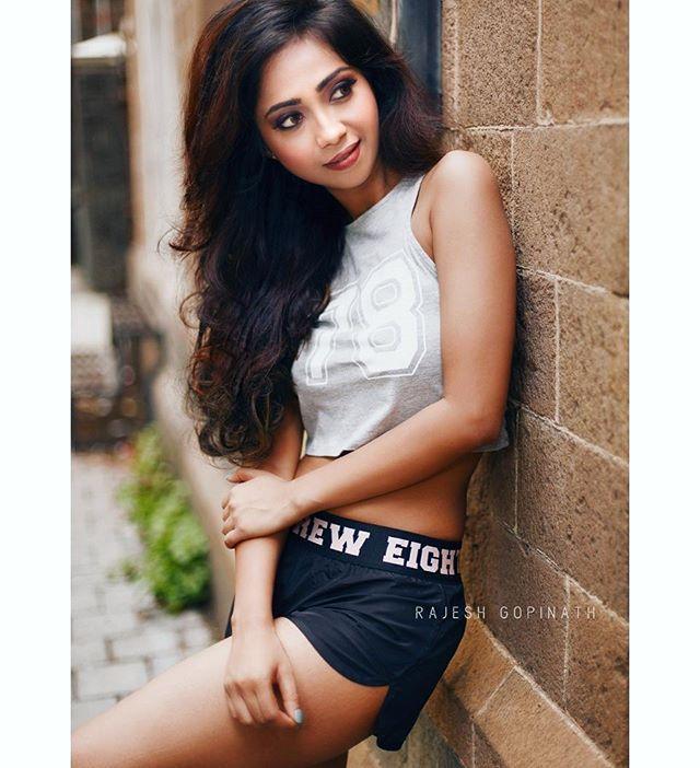 Hot & Sexy 50+ Unseen Bikini Photoshoot of Promita Banik