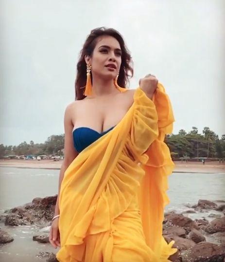 Hot & Spicy Photos Of Model Neha Malik