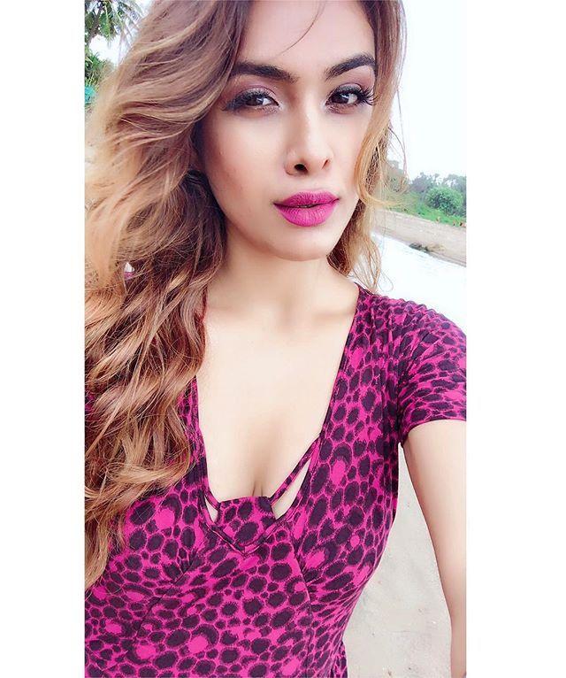Hot & Spicy Photos Of Model Neha Malik