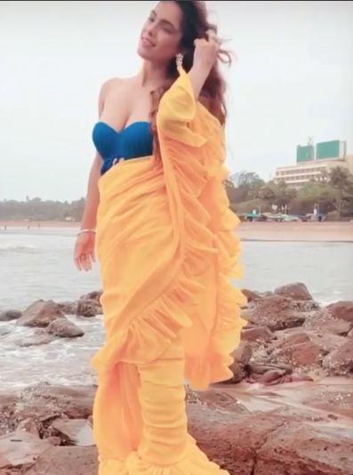 Hot & Spicy Photos Of Model Neha Malik