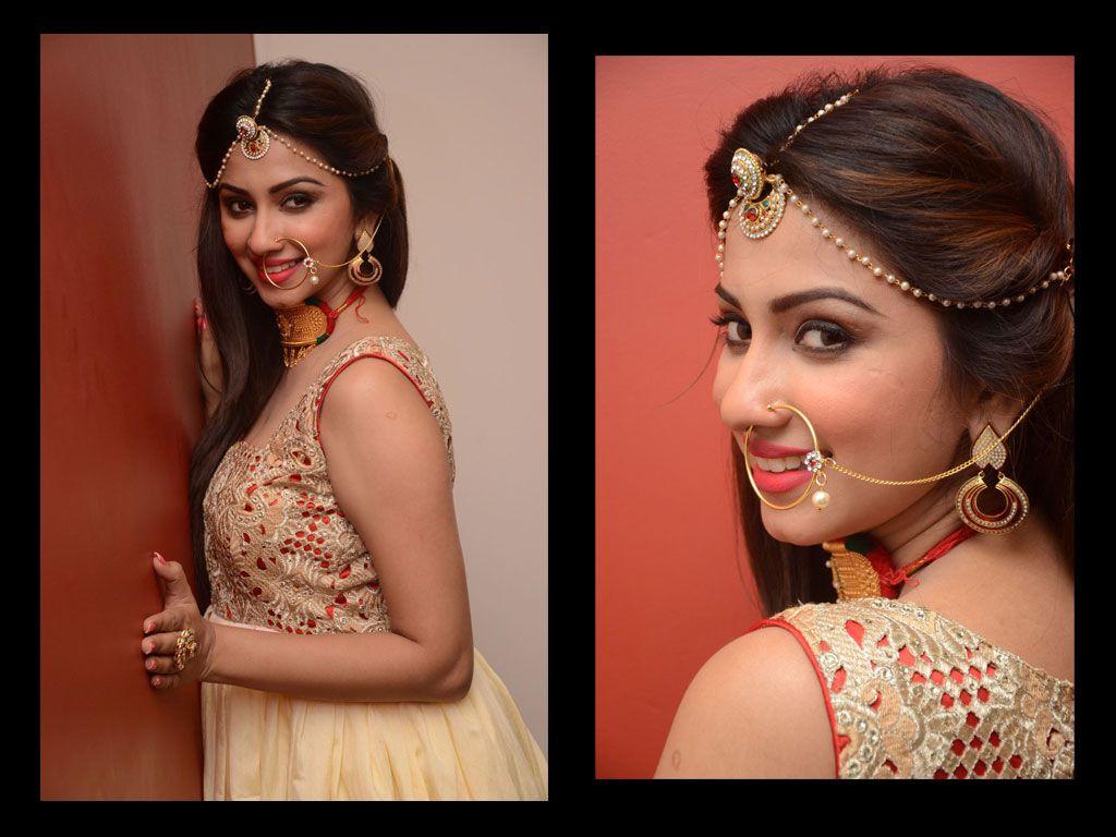 Hot & Spicy Photos of Model ESHANYA will TURN ON your MOOD
