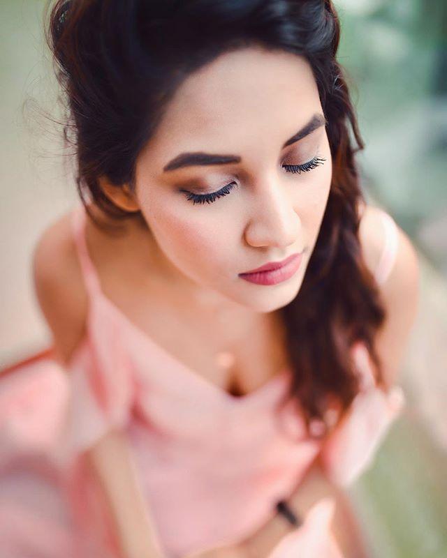 Hot & Spicy Pics: Model Shivani Singh Latest Photoshoot