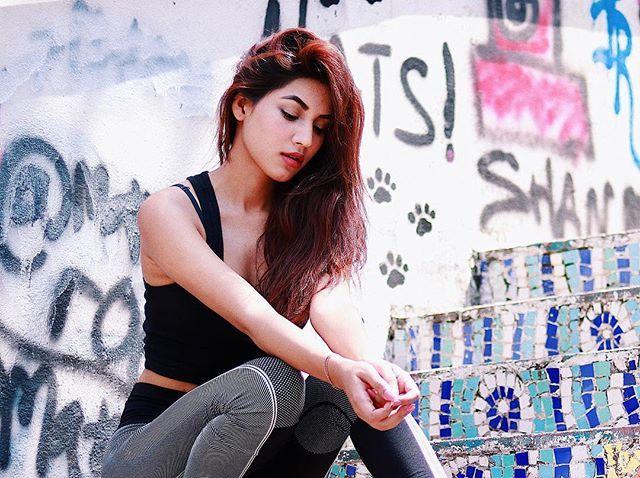 Hot & Spicy Pics: Model Shivani Singh Latest Photoshoot