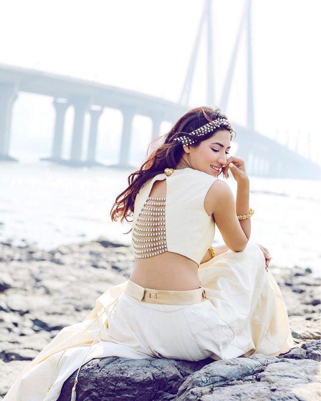 Hot & Spicy Pics: Model Shivani Singh Latest Photoshoot